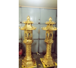 Đôi đèn thờ đình chùa nhà thờ họ bằng đồng cỡ lớn