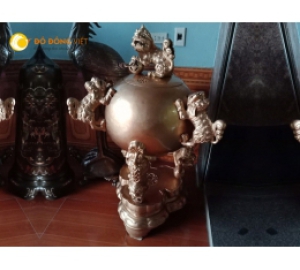 Đỉnh đồng tròn, quả đình thờ tròn thất lân vờn cầu