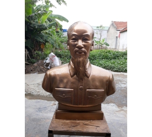 Đúc tượng Bác Hồ bán thân bằng đồng đỏ 