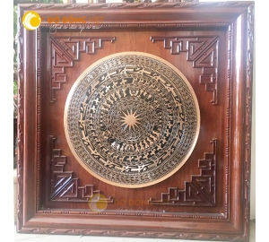 Tranh mặt trống đồng Đúc thủ công khung gỗ