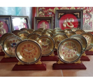 Quà tặng sự kiện- đồng hồ để bàn đẹp, đồng hồ lưu niệm bằng đồng vàng