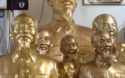 Bán tượng bác Hồ bằng đồng cỡ nhỏ để bàn làm việc, quà tặng đại hội Đảng