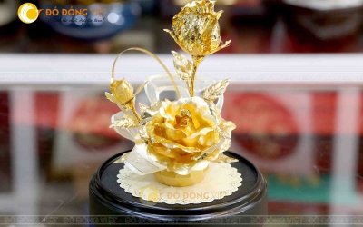 Biểu trưng bông hoa hồng dát vàng làm quà tặng vợ ngày 8/3