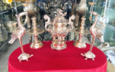 Bộ đỉnh đồng đỏ Đại Bái khảm 5 chữ vàng KT 70 cm 