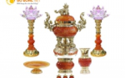 Bộ lư đồng thờ cúng khảm ngọc đỏ, giá bán đỉnh đồng cao cấp