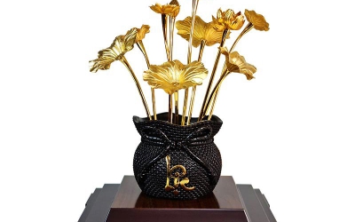 Biểu trưng chậu cây hoa sen, chậu cây bonsai mạ vàng