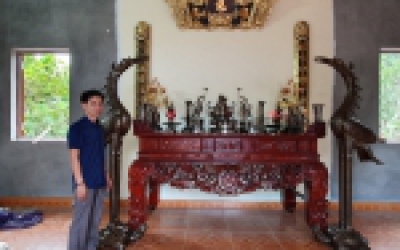 Có được treo hoành phi câu đối tại nhà con thứ?