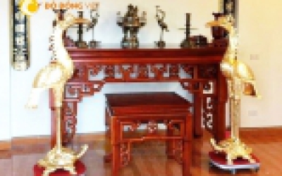 Gia chủ sinh năm 1981 nên đặt bàn thờ hướng nào?