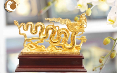 Linh vật tượng rồng phong thủy, quà tặng tượng mạ vàng cho người tuổi Thìn