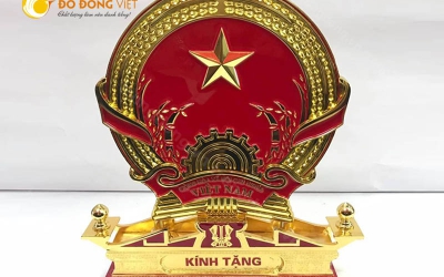 Logo, Huy hiệu, Quốc Huy
