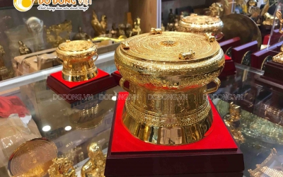 Quà tặng trống đồng mạ vàng 24k đẹp tinh xảo từng chi tiết