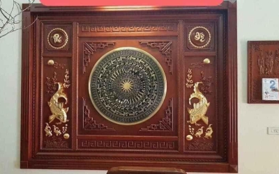 Tranh mặt trống đồng đúc kết hợp tranh lý ngư vọng nguyệt, tranh song ngư chầu mặt trống đồng