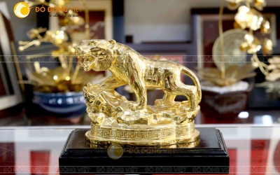 Cách bài trí tượng hổ mạ vàng chuẩn phong thủy