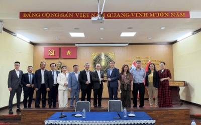 TRỐNG ĐỒNG QUÀ TẶNG ĐỐI TÁC QUỐC TẾ 